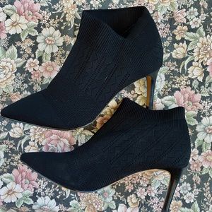 AVEC LES FILLES • BLACK HEELS • SIZE 9